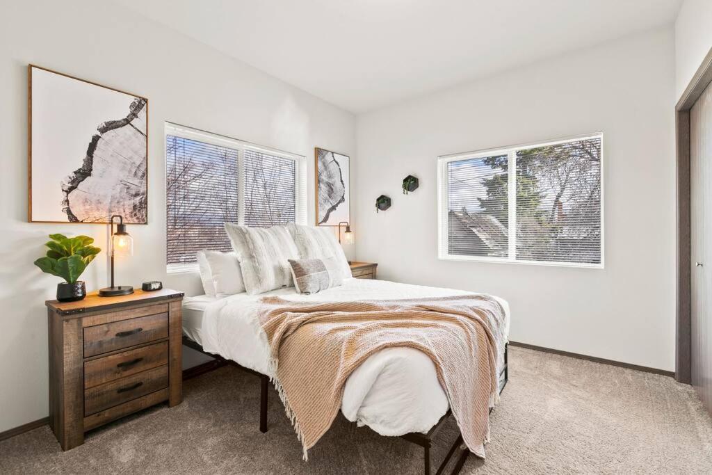 Spacious New 2 Bed 2 Bath Apt By Downtown Spokane Ngoại thất bức ảnh