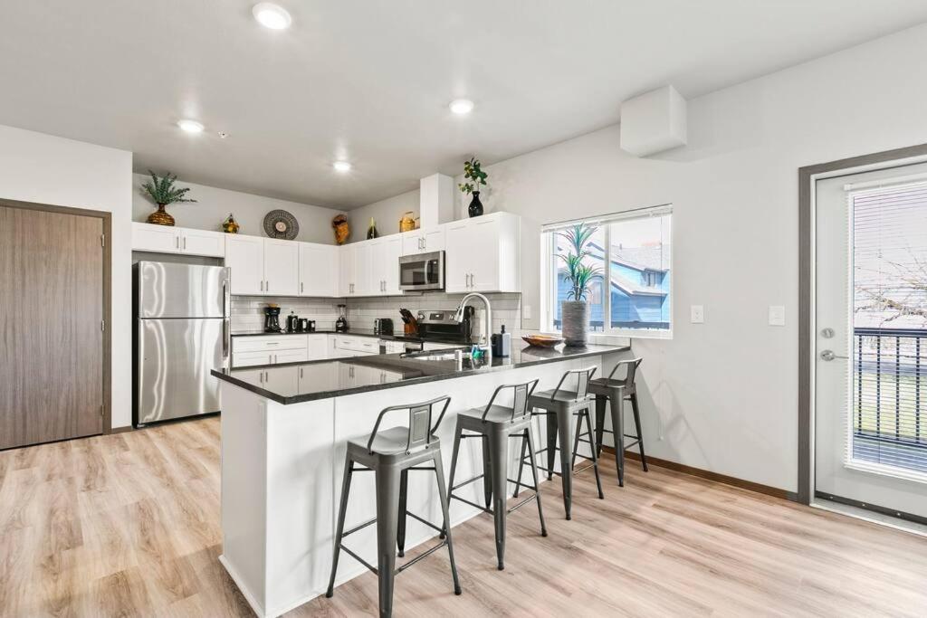 Spacious New 2 Bed 2 Bath Apt By Downtown Spokane Ngoại thất bức ảnh